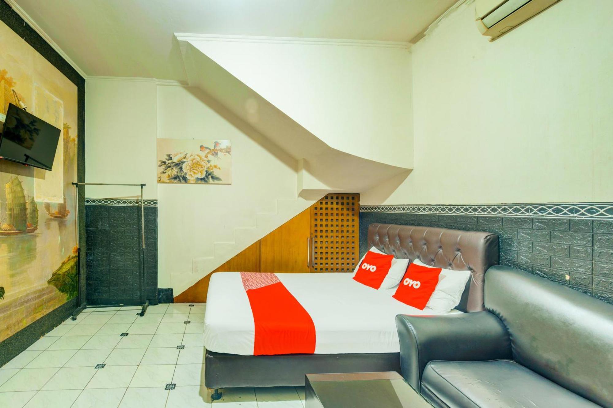 Oyo 93132 Modom Homestay Near Rs Islam Jakarta Pondok Kopi Eksteriør bilde