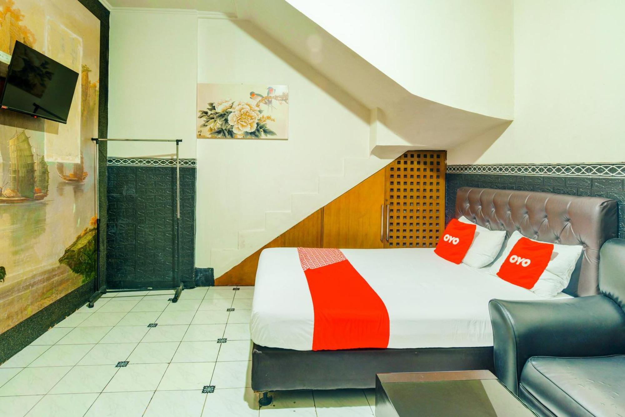 Oyo 93132 Modom Homestay Near Rs Islam Jakarta Pondok Kopi Eksteriør bilde